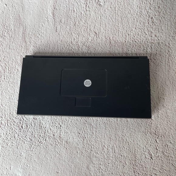 Elf Shimmer Eyeshadow Palette - Picture 3 of 3